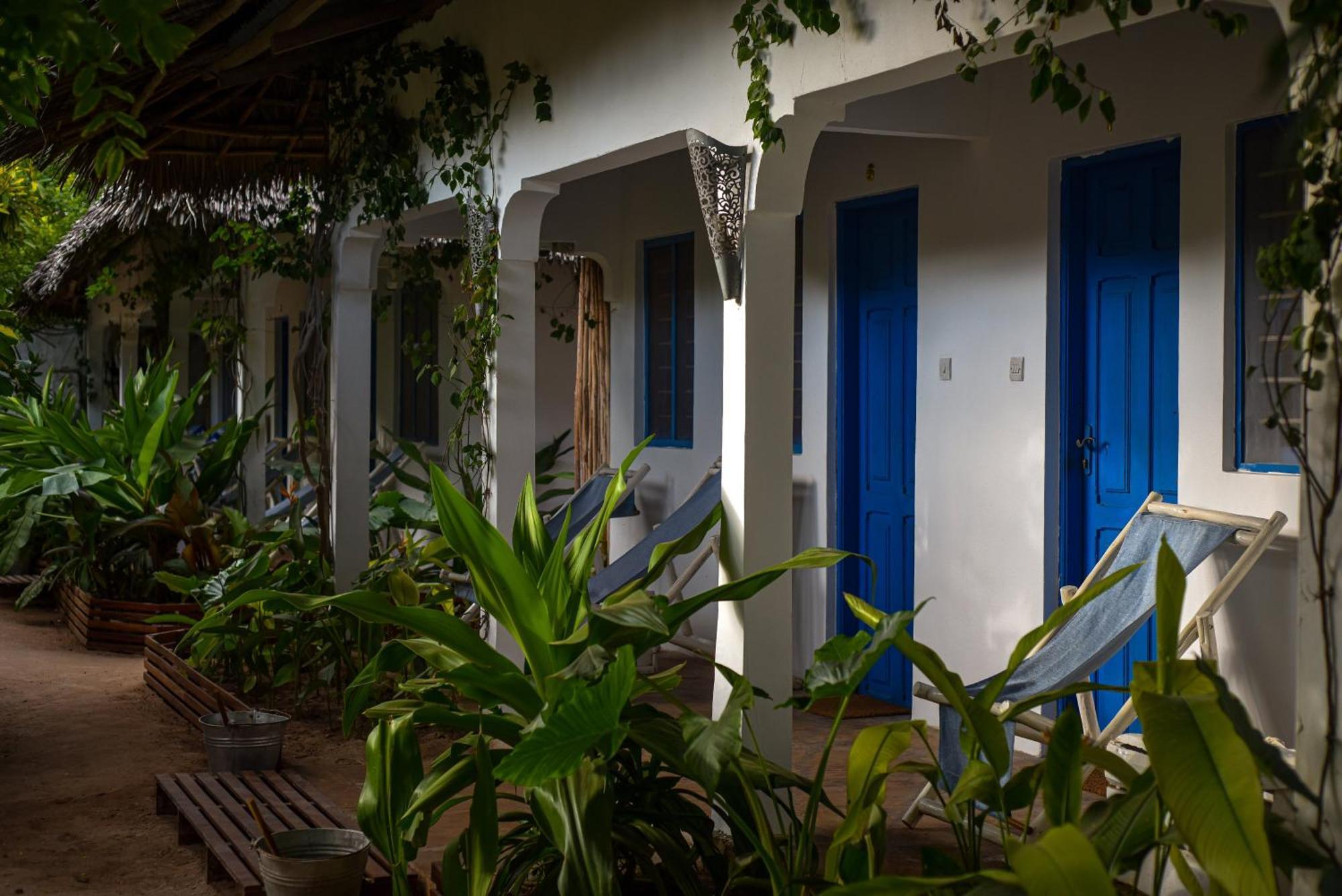Badolina Bungalows Нунгви Экстерьер фото